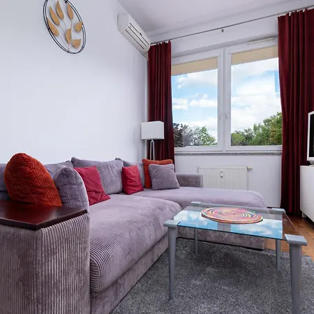 Powstancow Slaskich Homely فروتسواف